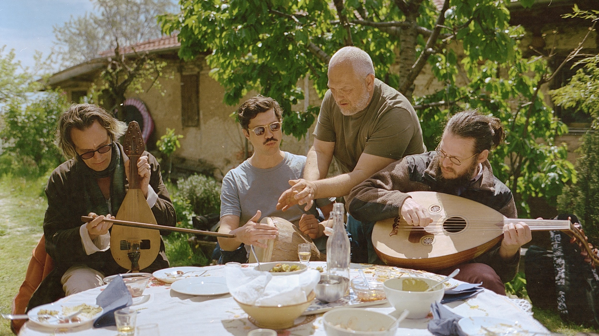 Kadr z filmu „Efterklang: The Makedonium Band”