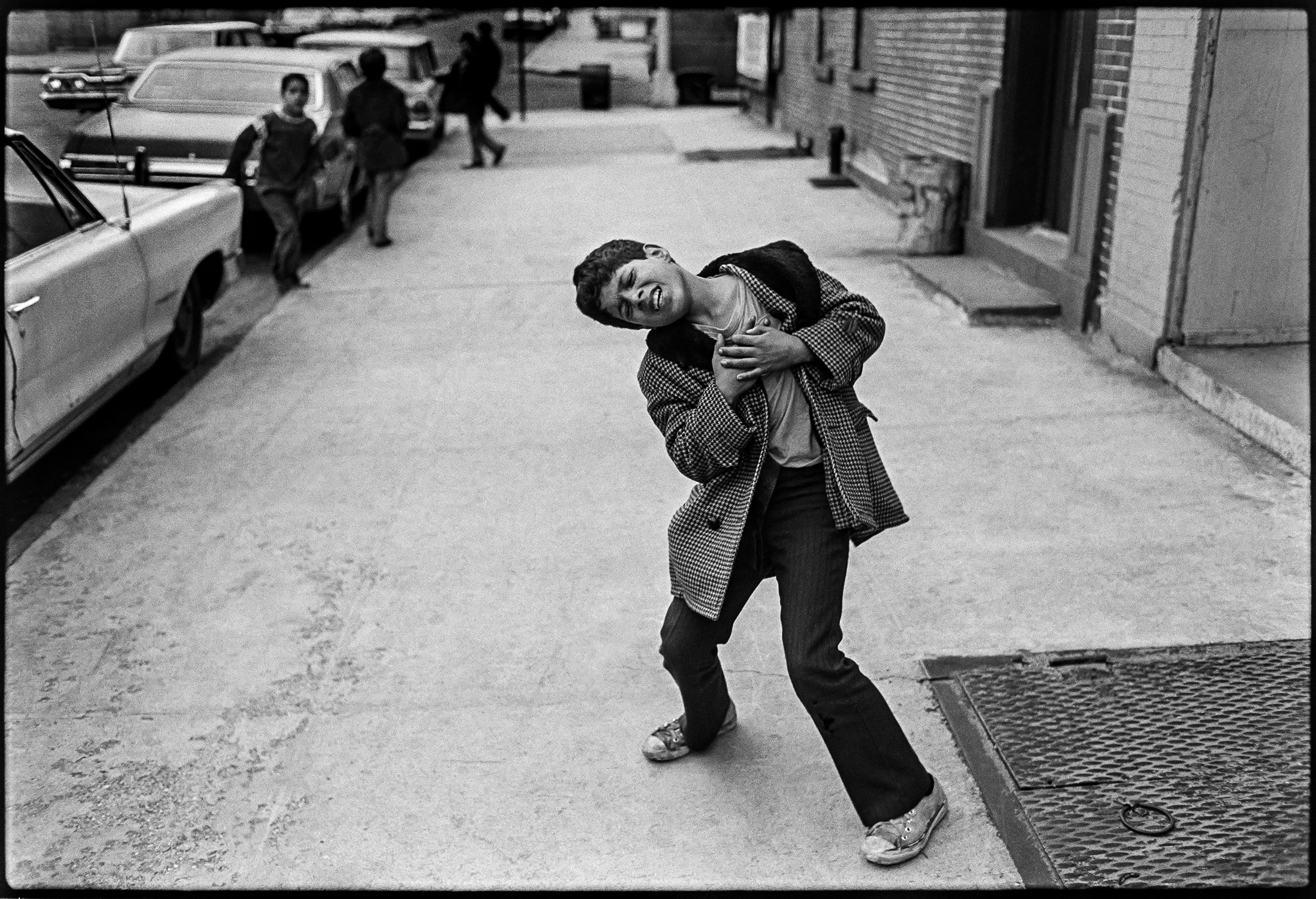 kadr z filmu james hamilton fotoggraf nowego jorku