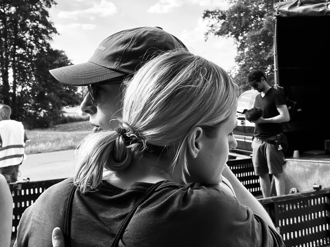 Maja Pankiewicz i Monika Majorek na planie „Innego końca nie będzie”