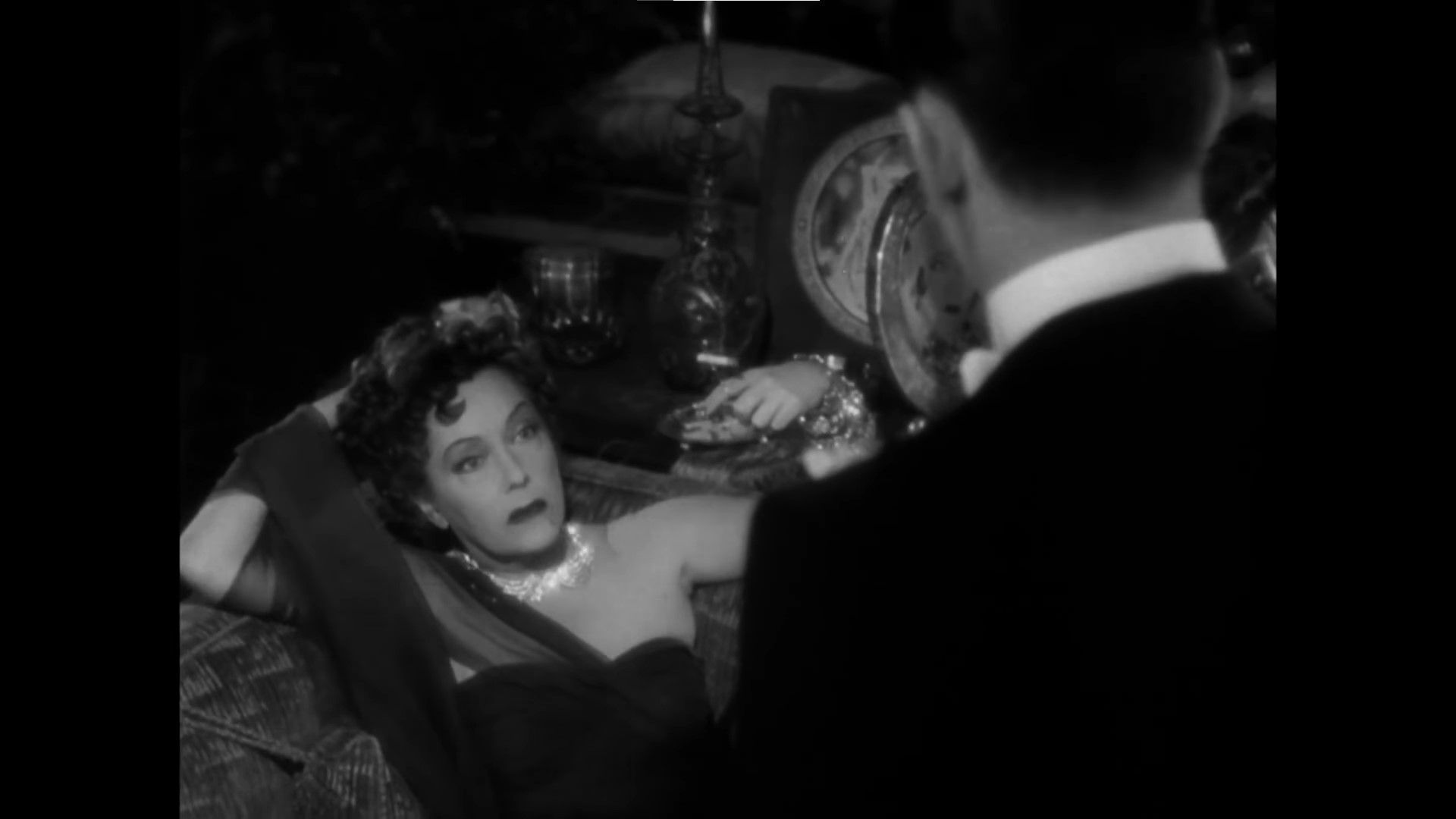 Bulwar zachodzącego słońca